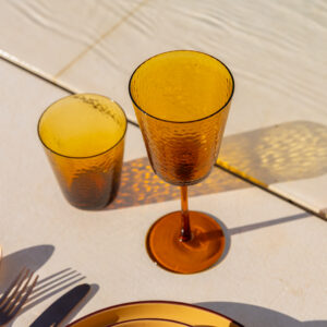 vasos de color ambar alice